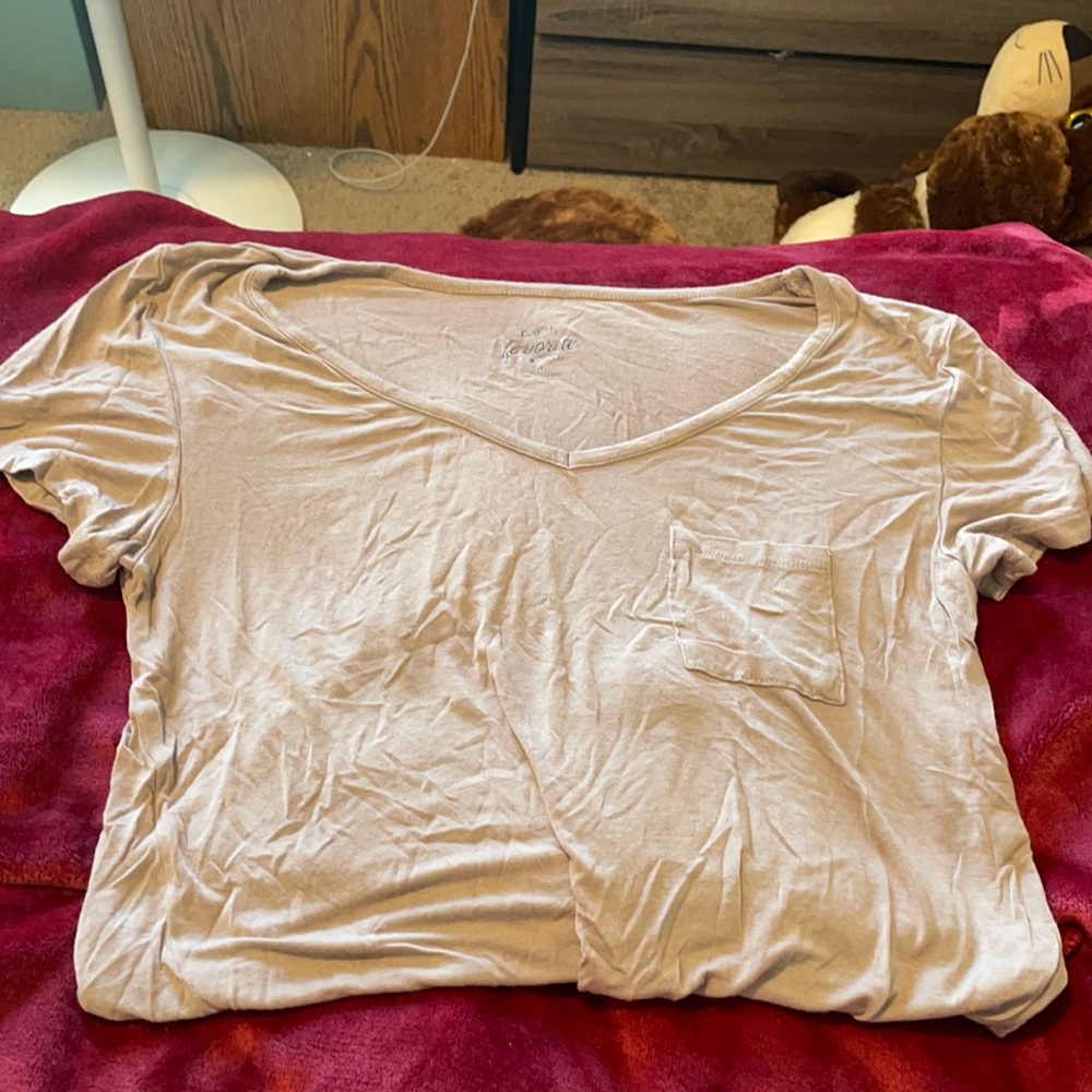tan tshirt
